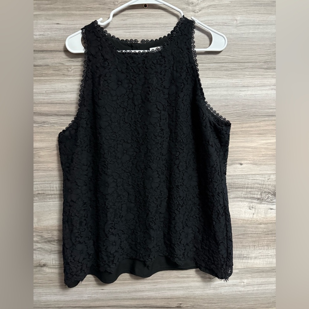 CAbi Womens Black Floral Mesh Round Neck Scalloped Hem Tank Top